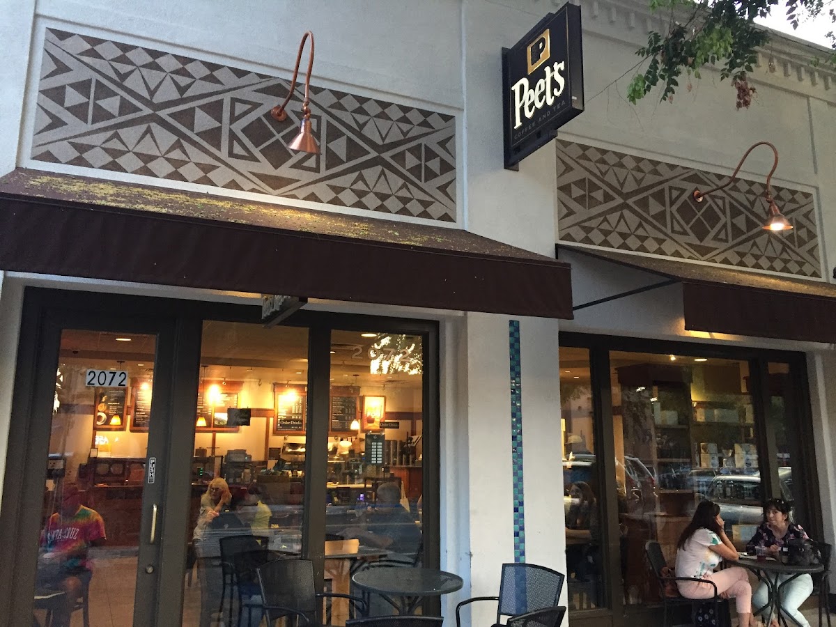 Tom’s Coffee Shop